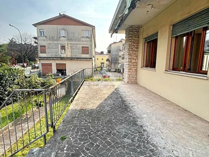 Casa quadrilocale in vendita in Via Grado, Treviso