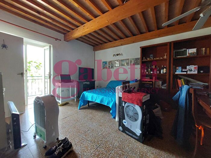 Appartamento quadrilocale in vendita in Piazza Unione, Collesalvetti