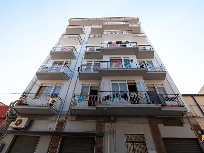 Appartamento quadrilocale in vendita in Via Alfonso La Marmora, Vittoria