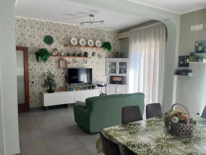 Appartamento in vendita in Via Genova, Casoria