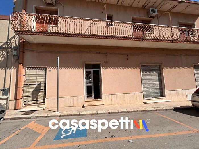 Casa con 7 locali in vendita in Via Giuseppe Mazzini N, Lizzano