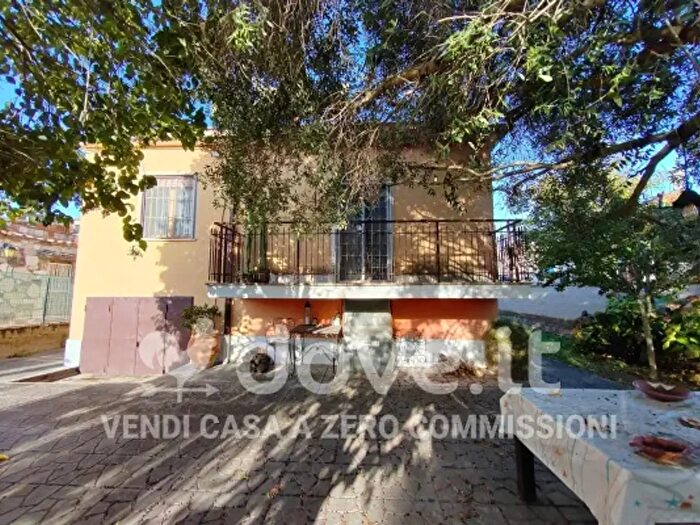 Casa trilocale in vendita in Via Archimede, Ardea