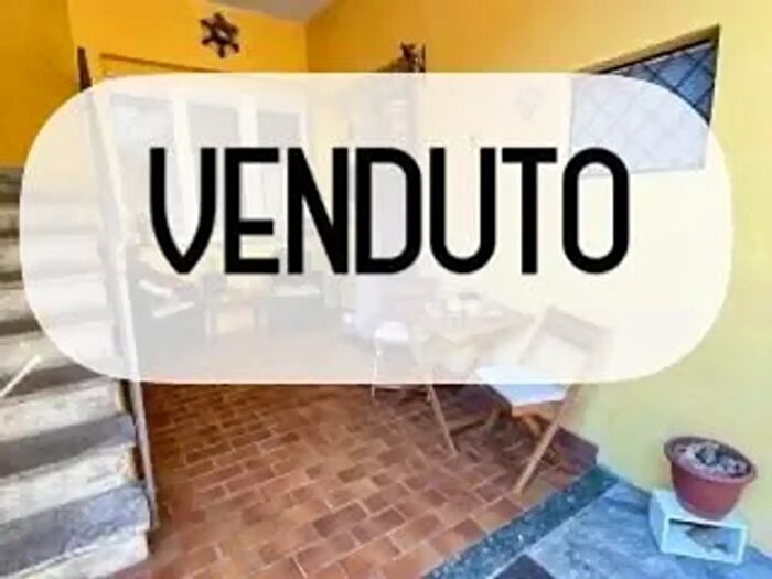 Appartamento quadrilocale in vendita in Via Carletto Ferrari, Daverio