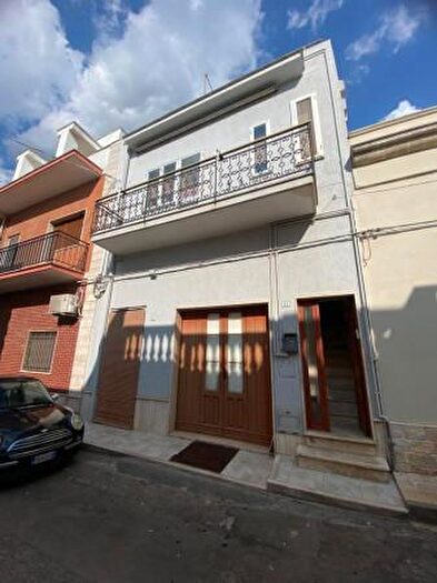 Appartamento con 6 locali in vendita in Via Torquato Tasso, Sava