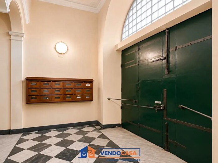 Appartamento bilocale in vendita in Via di Sottoripa b, Genova