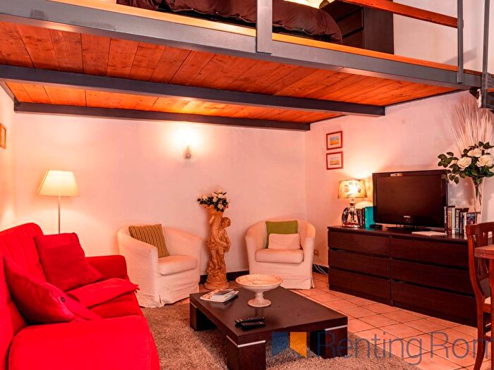 Appartamento bilocale in affitto in Via di Monserrato, Via Giulia, Roma