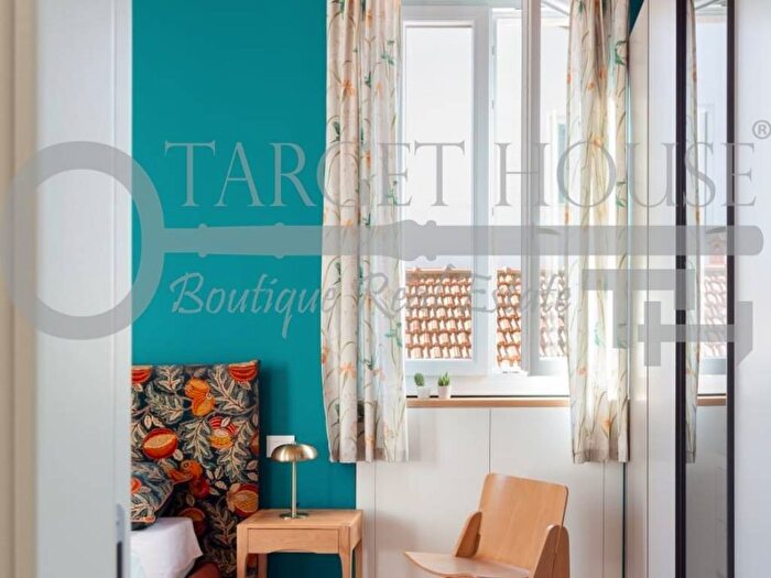 Appartamento trilocale in affitto in Corso San Gottardo, Milano