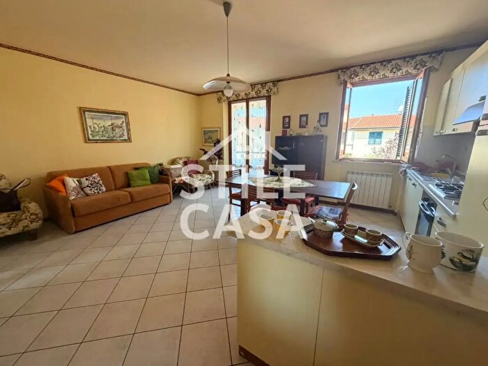 Appartamento trilocale in vendita in Roma, Altopascio