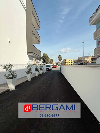 Appartamento quadrilocale in vendita in Via San Giacomo, Nettuno