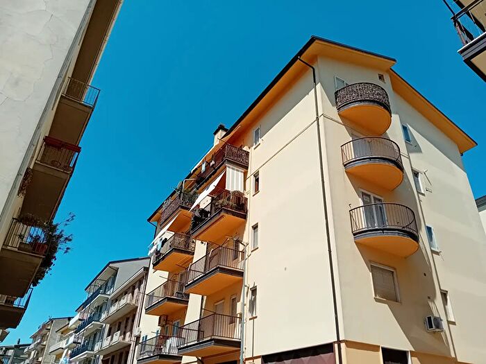 Appartamento quadrilocale in vendita in Via d Chiesa, Genzano Di Lucania
