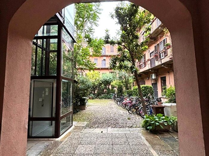 Appartamento bilocale in affitto in Via Pietro Custodi, Corso San Gottardo, Milano