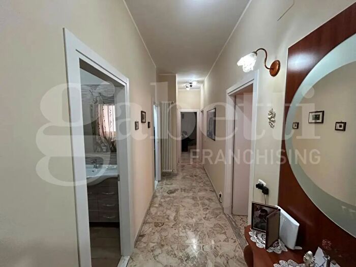 Appartamento quadrilocale in vendita in Via Giovanni Verga, Canosa Di Puglia