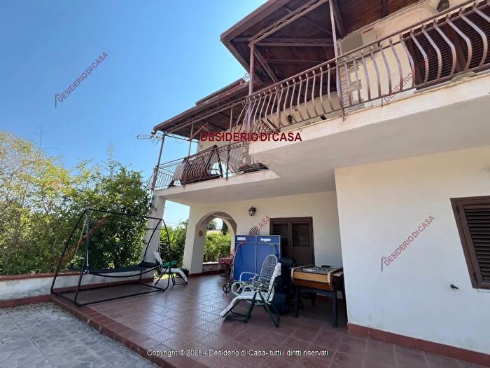 Appartamento con 6 locali in vendita in Via Aquino Molara Palermo Pa Italia, Palermo