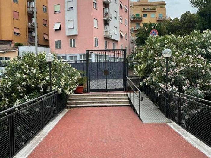 Appartamento trilocale in affitto in via giulio curioni, Pietralata, Roma