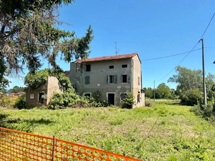 Casa con 7 locali in vendita in Azzano Decimo