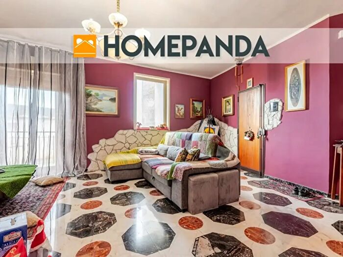 Appartamento quadrilocale in vendita in Via Finocchiari, Aci Catena