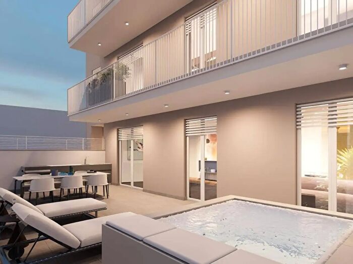 Appartamento quadrilocale in vendita in Via Passariello, Pomigliano DArco