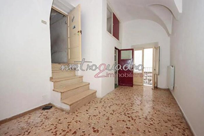 Appartamento con 6 locali in vendita in Itri