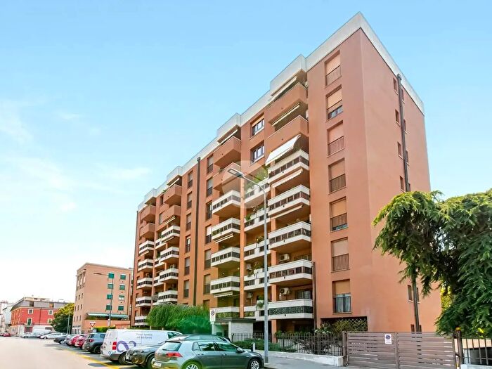Appartamento bilocale in affitto in Via Pompeo Marchesi, Milano