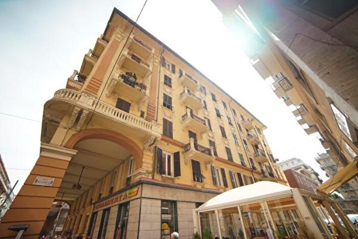 Appartamento con 6 locali in vendita in La Spezia