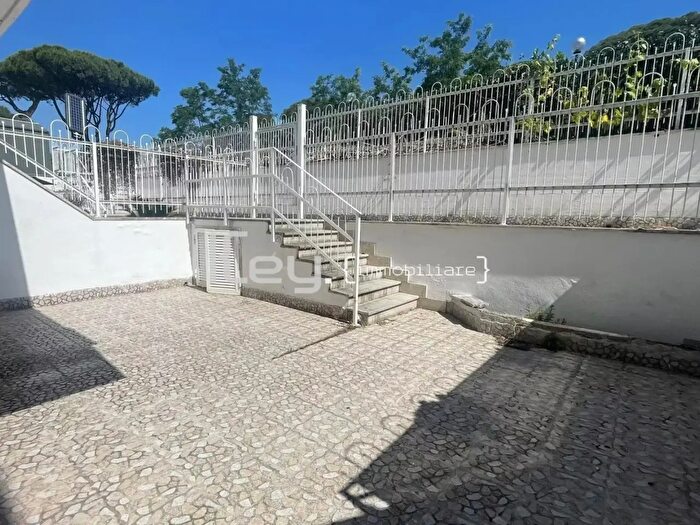 Casa trilocale in vendita in Via Flacca, Fondi