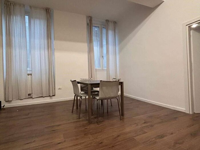 Appartamento trilocale in affitto in Piazza Pitti, Ponte Vecchio Pitti, Firenze