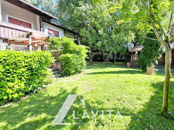 Casa con 5 locali in vendita in Via Aldo Moro, Salorno