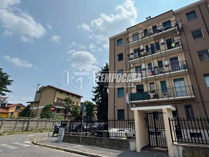 Appartamento bilocale in vendita in Via Santa Rita, Cologno Monzese