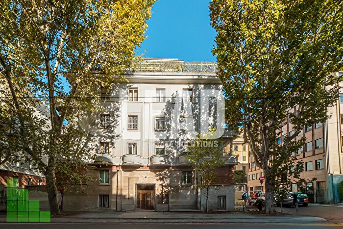 Appartamento con 8 locali in vendita in Viale Liegi, Roma