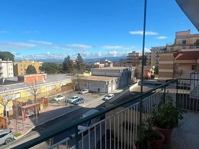 Appartamento bilocale in affitto in Via Giugno, Monterotondo