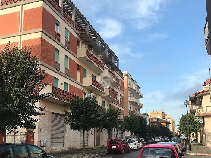 Appartamento quadrilocale in vendita in Via Guglielmo Marconi, Aprilia