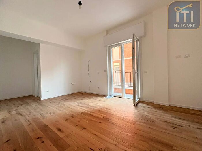 Appartamento bilocale in vendita in Via Germania, Pomezia