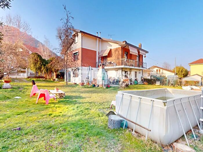 Appartamento con 5 locali in vendita in Via Merlino, Sangano