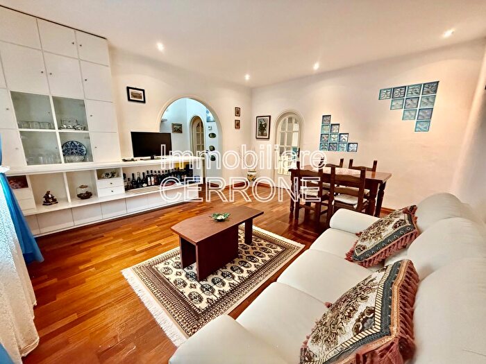 Appartamento con 5 locali in vendita in Cecina