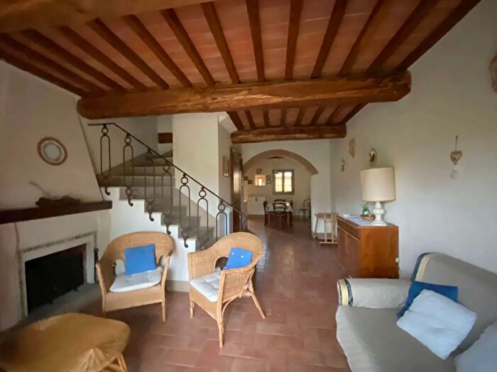Casa quadrilocale in vendita in Colle Di Val D'Elsa