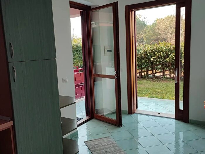 Appartamento trilocale in vendita in Via Terracina, San Felice Circeo