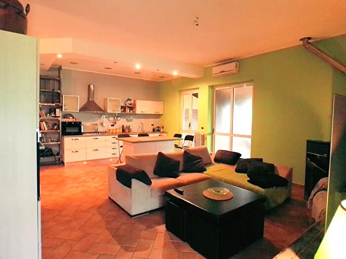 Appartamento trilocale in vendita in Verrua Savoia