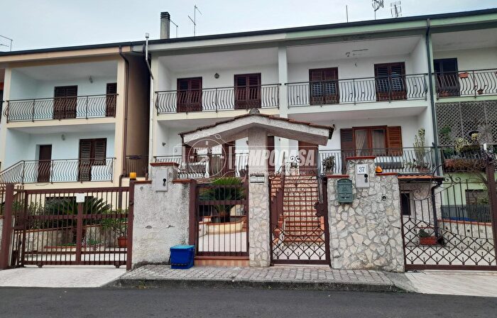 Casa con 5 locali in vendita in Vibo Valentia