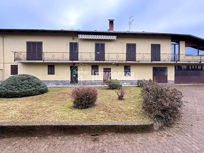 Casa con 5 locali in vendita in Borgata Berlanghino, Cossato