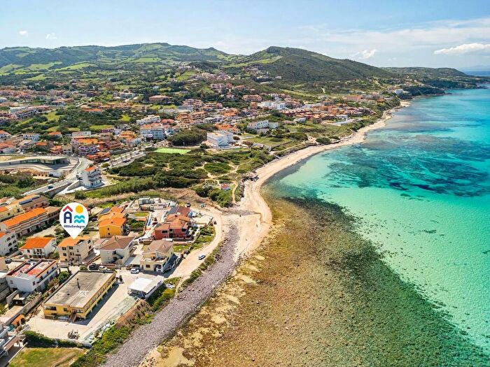 Appartamento quadrilocale in affitto in Via Venezia, Lu Bagnu, Castelsardo