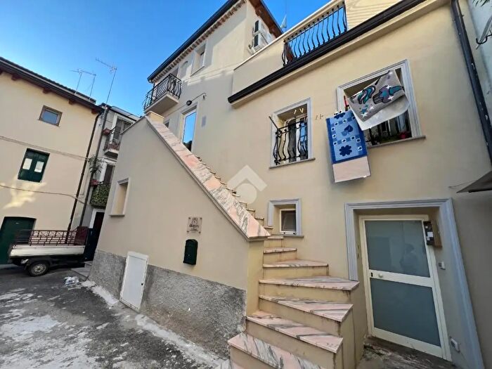 Appartamento con 5 locali in vendita in Via Blaschi, Lamezia Terme