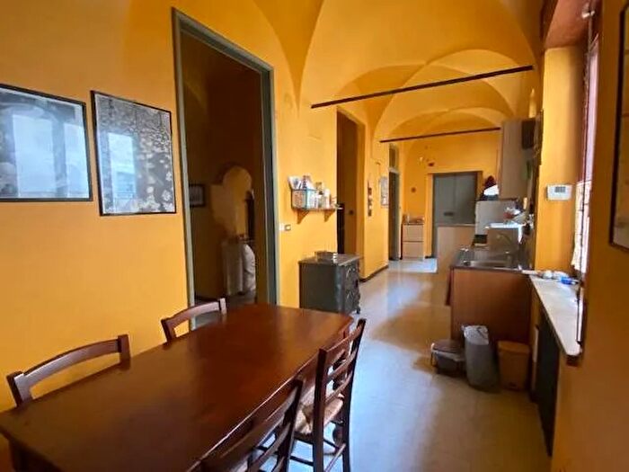 Appartamento quadrilocale in vendita in Via Castello, Piacenza