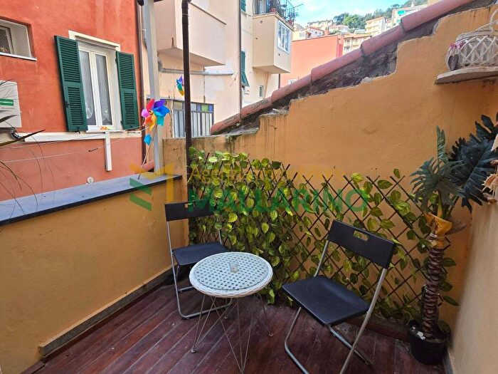 Appartamento bilocale in affitto in Via Anton Giulio Barrili, Centro, Finale Ligure