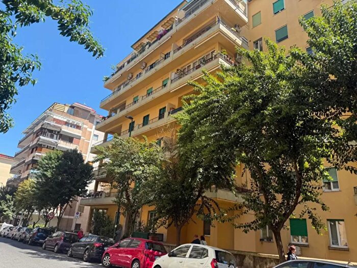 Appartamento quadrilocale in vendita in Via Giuseppe Orsi, Napoli
