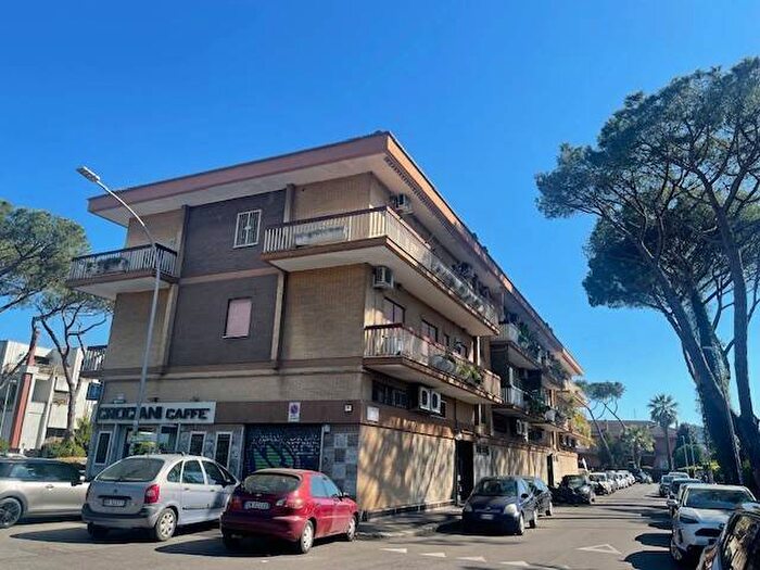 Casa bilocale in affitto in Via Giovanni Gastaldi, Mostacciano, Roma