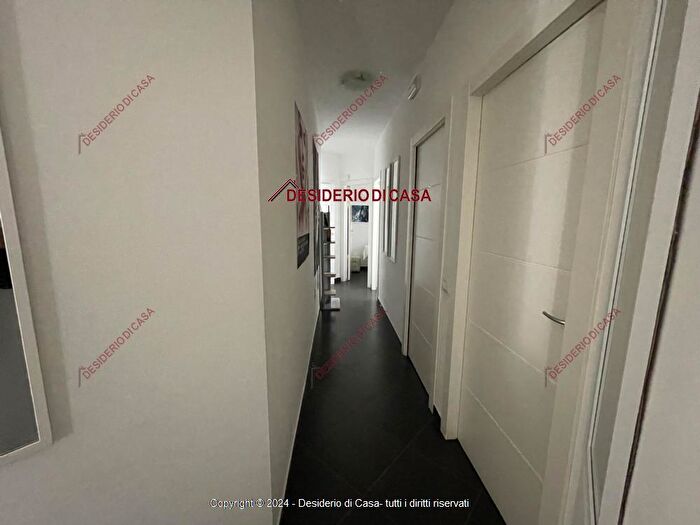 Appartamento trilocale in vendita in Corso Italia Carini Pa Italia, Carini