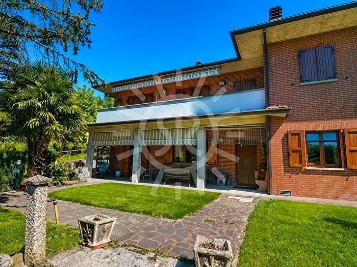 Casa con 6 locali in vendita in Monterenzio