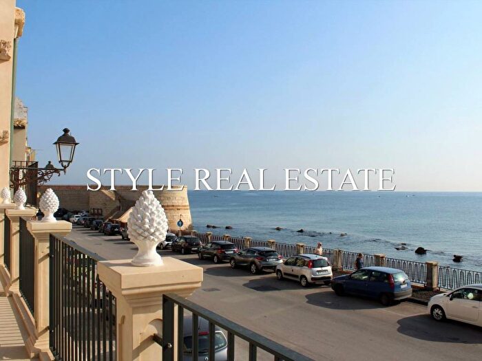 Appartamento bilocale in affitto in Lungomare di Levante Elio Vittorini, Ortigia, Siracusa