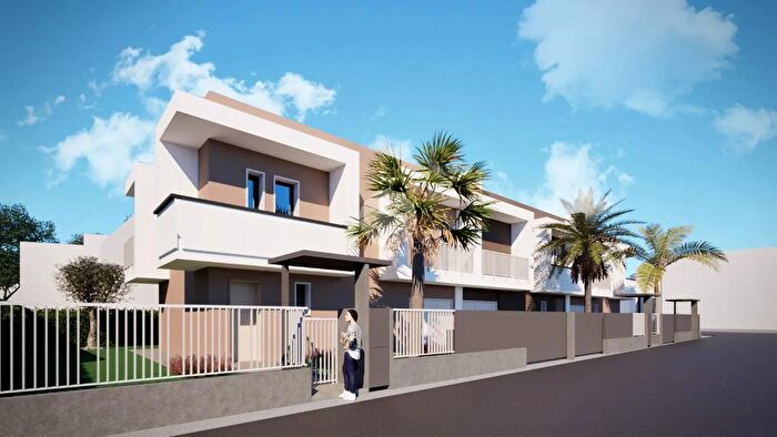 Case in Vendita e in Affitto - 2