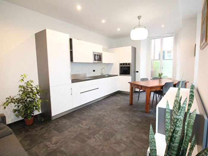 Appartamento bilocale in affitto in Via Regina, Cernobbio